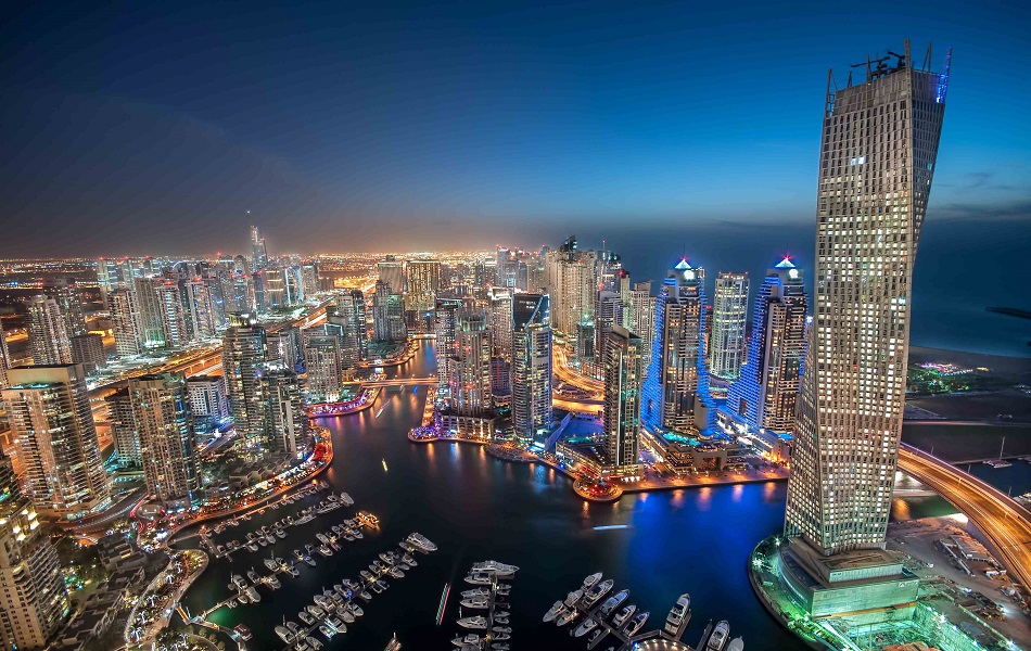 بلومبرج: دبي تستهدف إعادة استقبال السياح بداية يوليو المقبل - أموال الغد