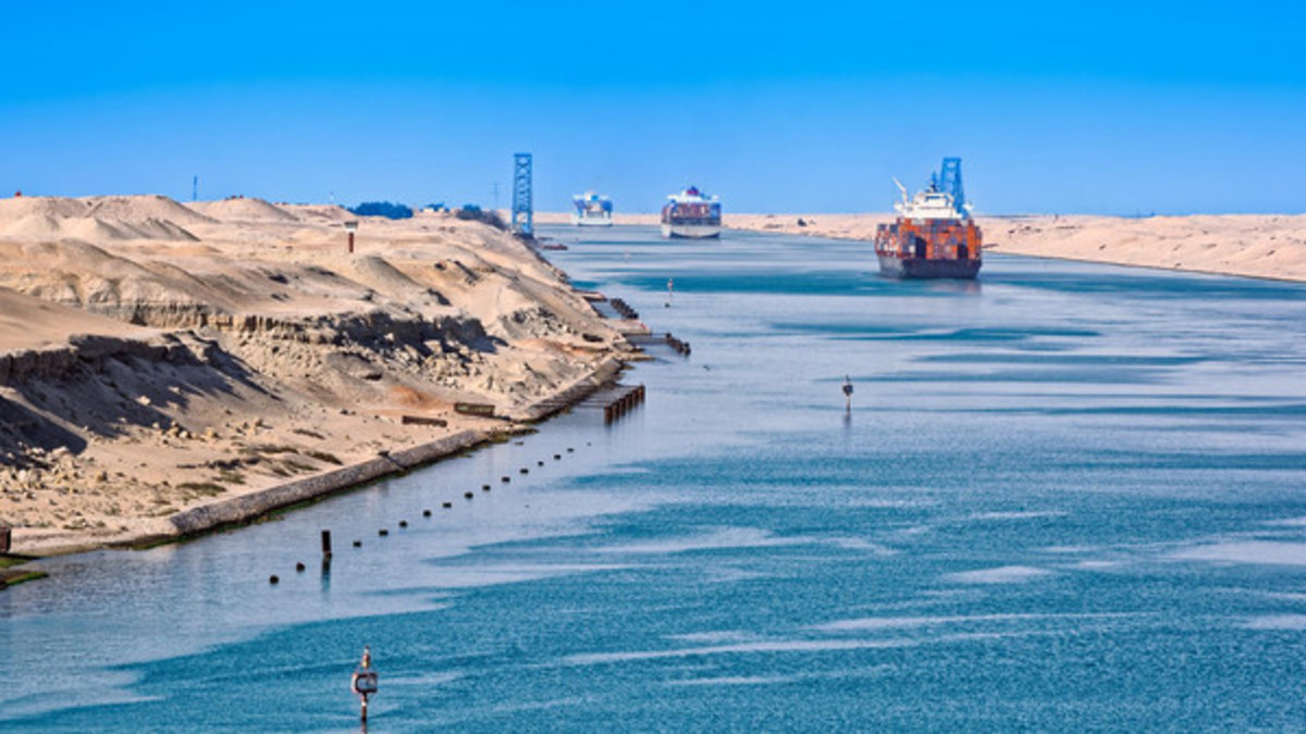  «قناة السويس» تستقبل أكبر سفينة حاويات بالعالم 25 مايو الجاري - أموال الغد