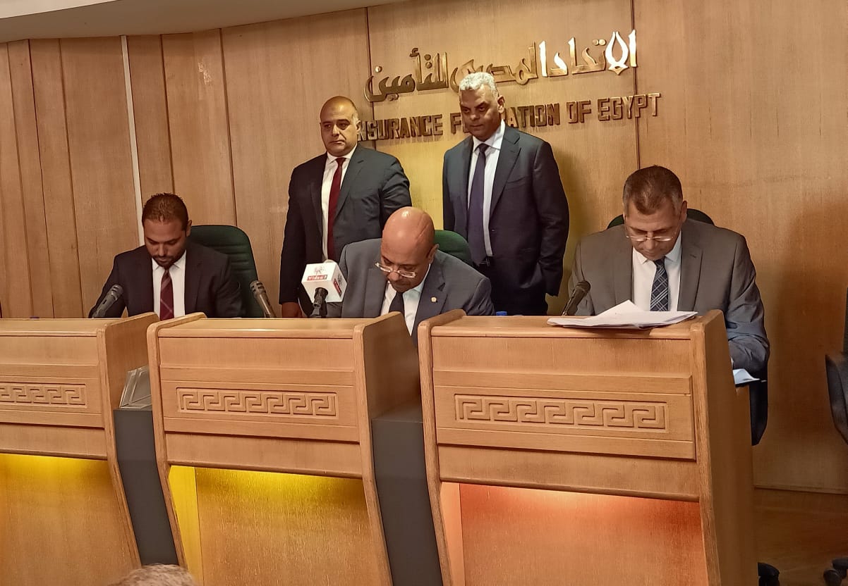 جانب من التوقيع بين السيارات الإجباري وكاش ليس بلس