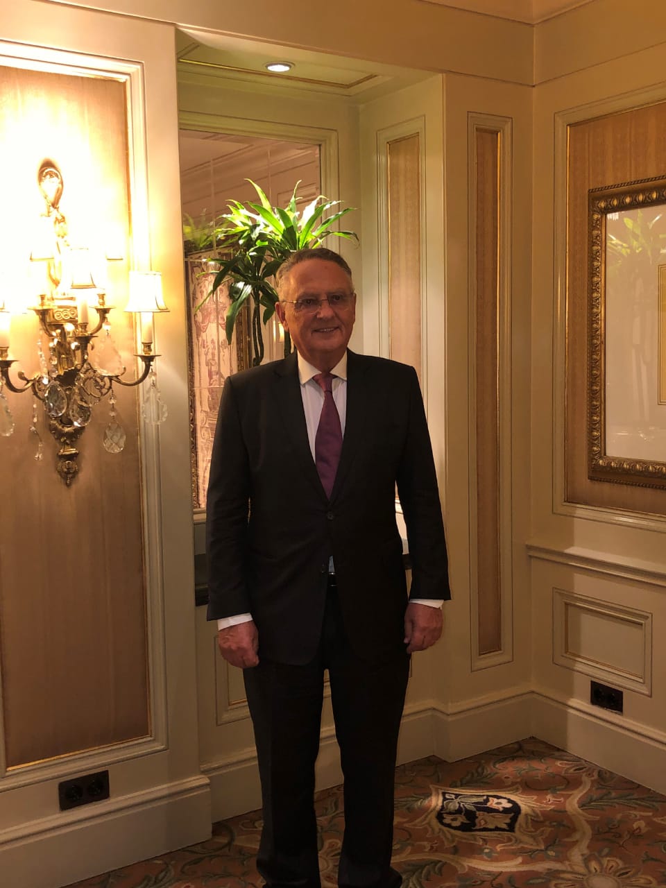 بيير فايناس