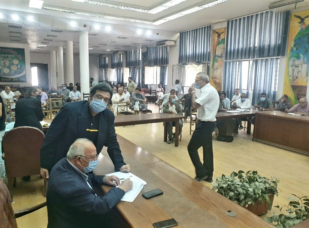 جانب من مزايدة القومية للأسمنت اليوم