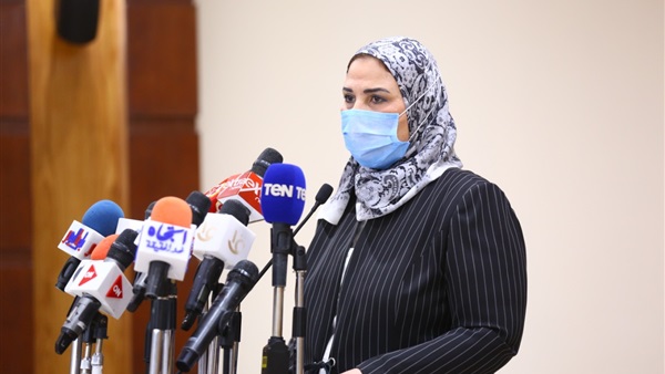 الدكتورة نيفين القباج وزيرة التضامن