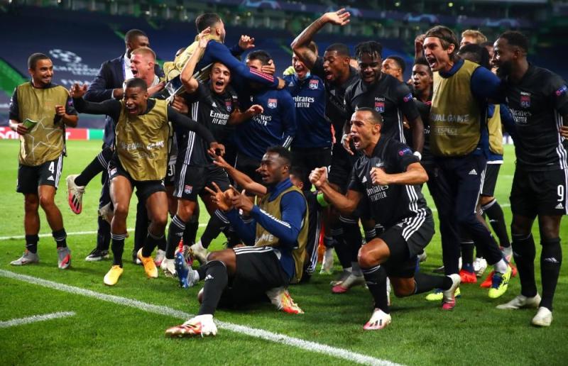 ليون يفوز على السيتي بثلاثية