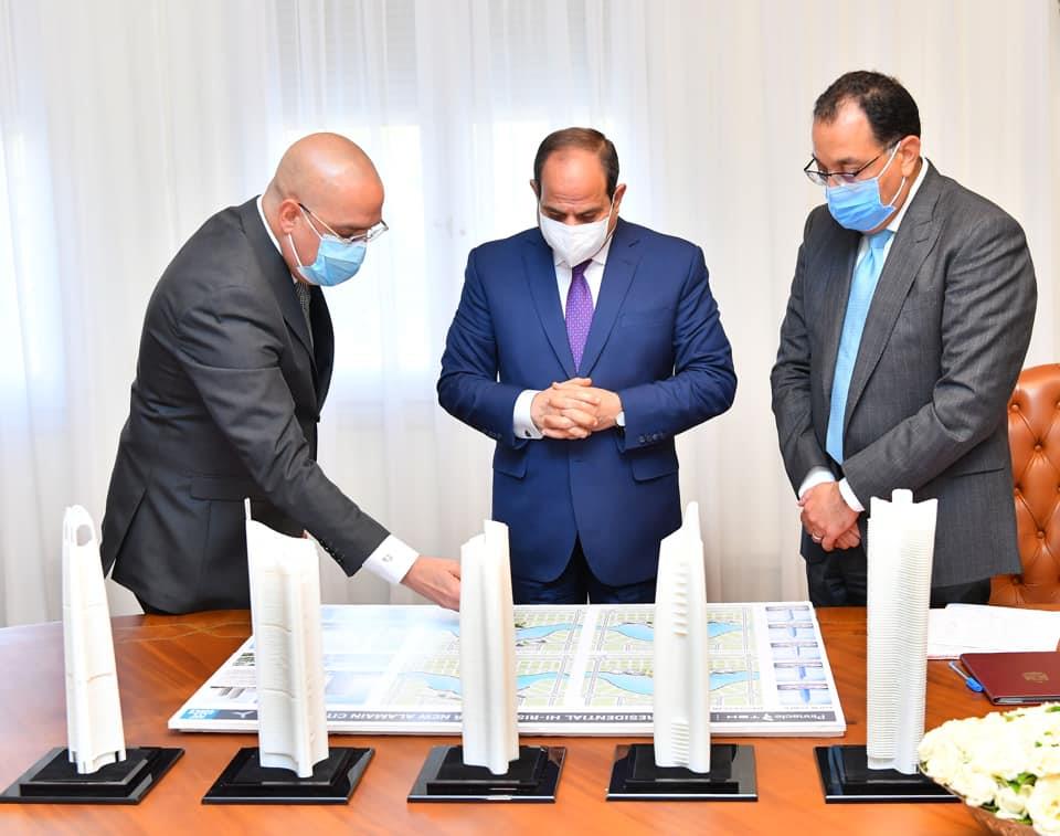 اجتماع الرئيس السيسي مع رئيس الوزراء ووزير الاسكان