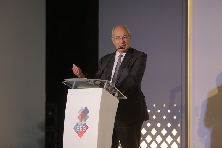 يحيي زكي رئيس اقتصادية قناة السويس