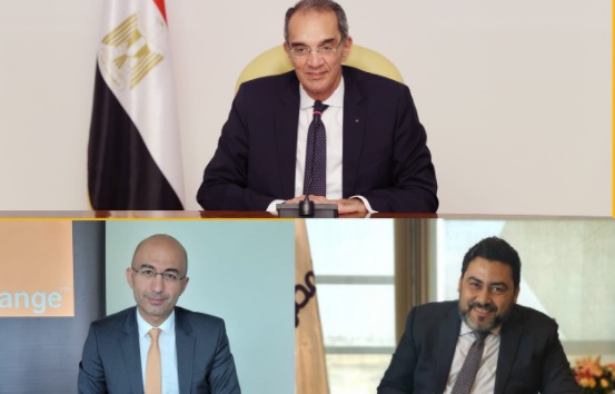 توقيع المصرية للاتصالات وأورنج مصر اتفاقيات تجارية