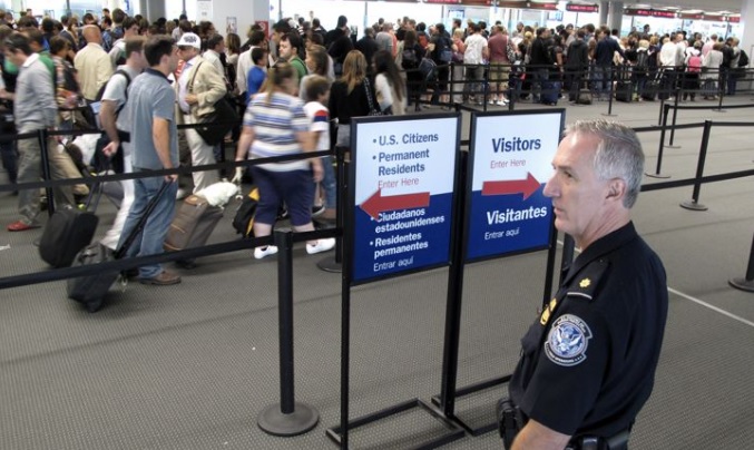 المطارات الأمريكية تشهد أكبر عدد مسافرين