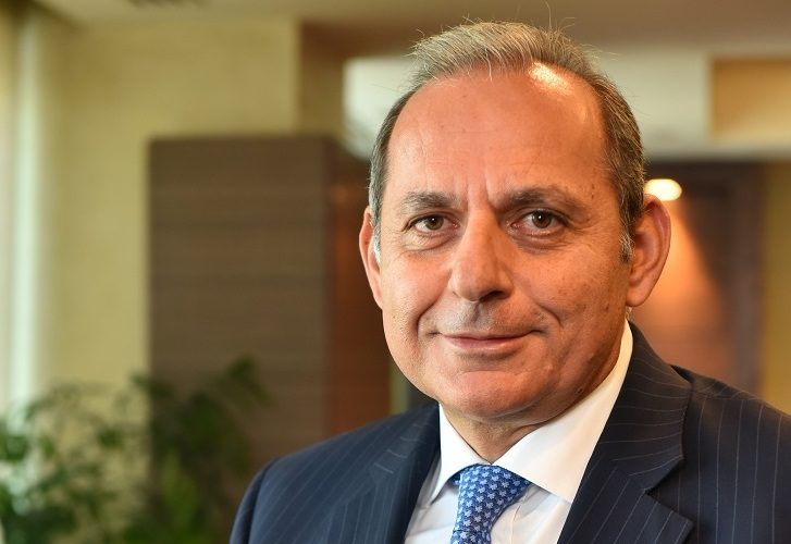 هشام عكاشه الرئيس التنفيذي لبنك مصر