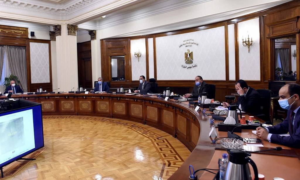 رئيس الوزراء يستعرض المخطط العام لإنشاء مدينة الذهب