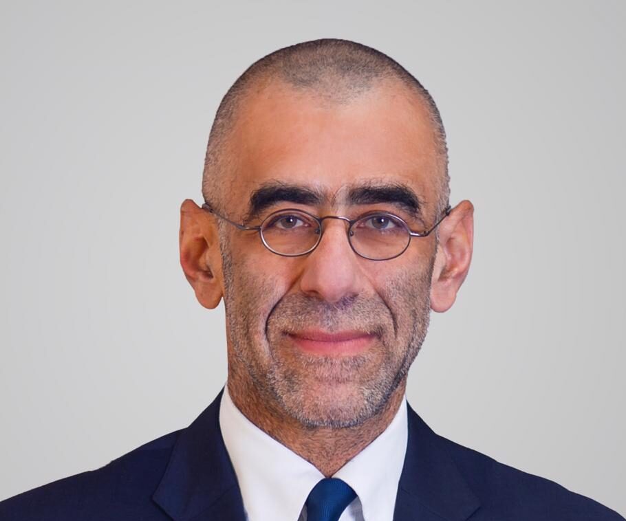 حسين أباظة رئيس بنك القاهرة