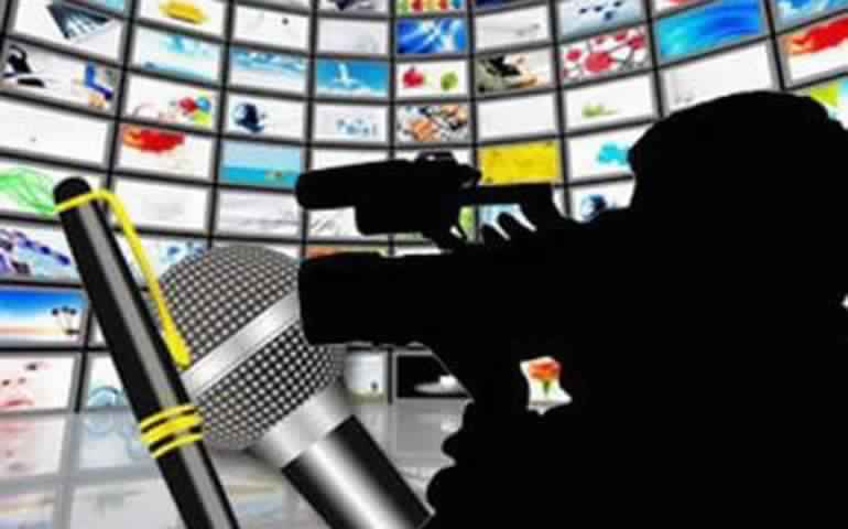 صفقات قطاع الإعلام