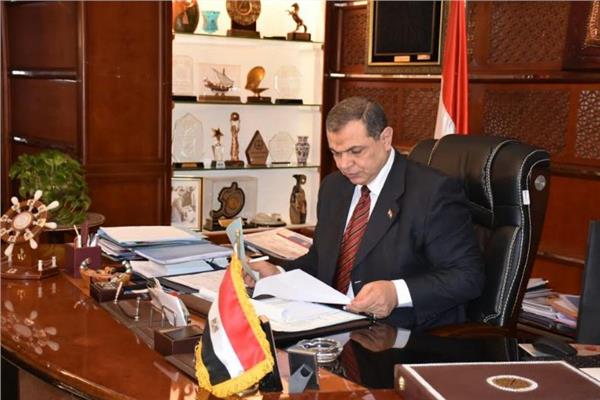 وزير القوى العاملة