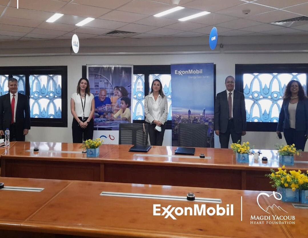 إكسون موبيل ومجدي يعقوب يعقدان اتفاقية