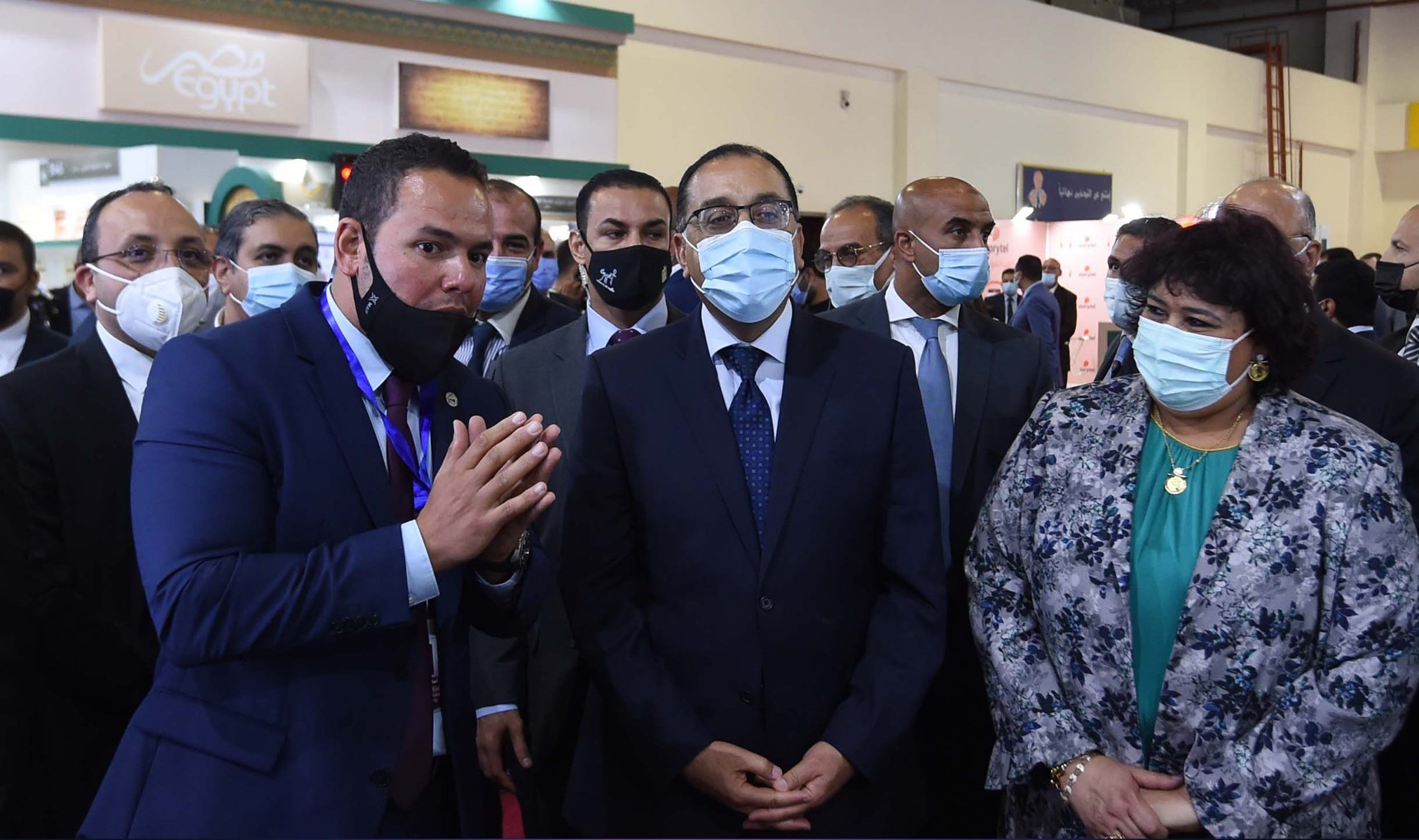 رئيس الوزراء يفتتح معرض الكتاب