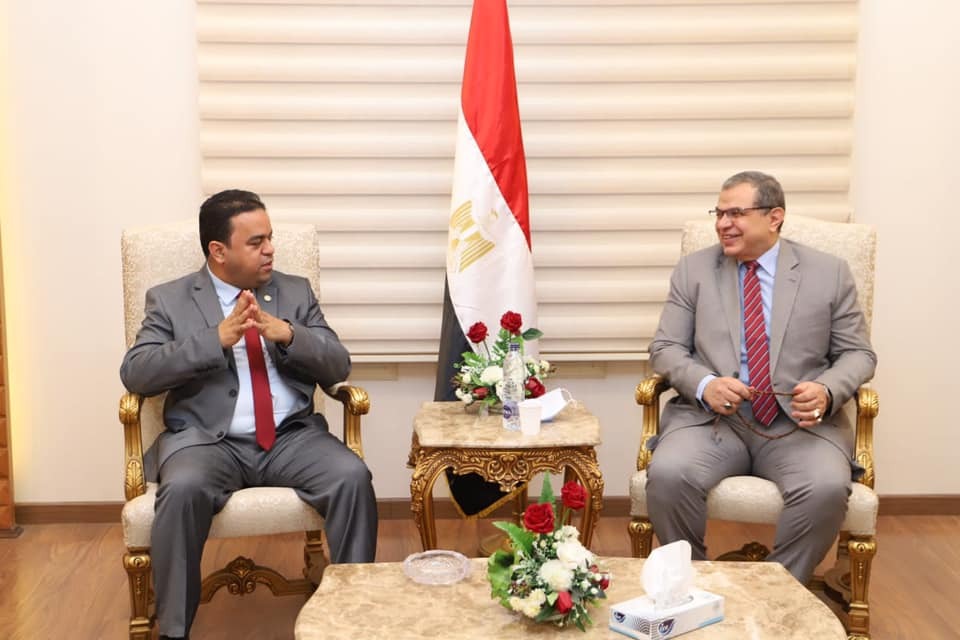 وزير القوى العاملة مع الجانب الليبي