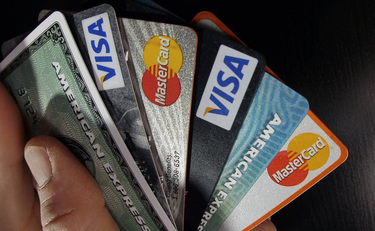 ارتفاع ائتمان المستهلكين الأمريكيين