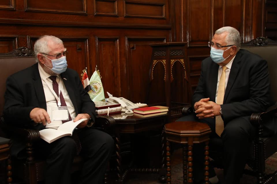 وزير الزراعة