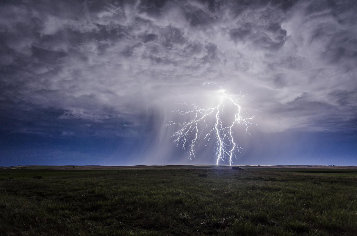 عاصفة نيكولاس