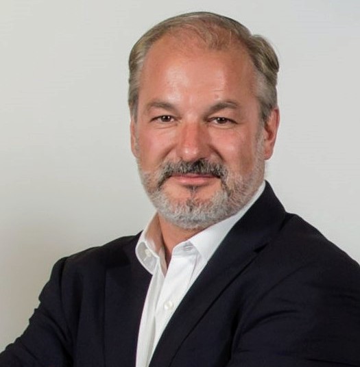 بنوا جوليا المدير العام لشركة لوريال مصر