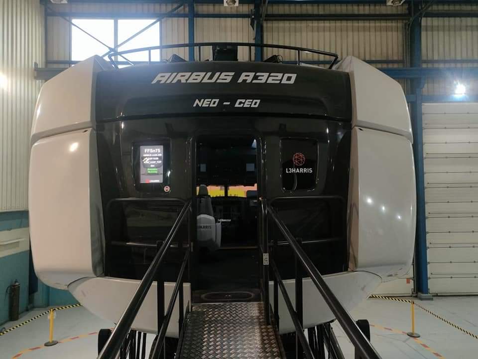 أكاديمية مصر للطيران تستقبل وفد من العراق لتقلى التدريب