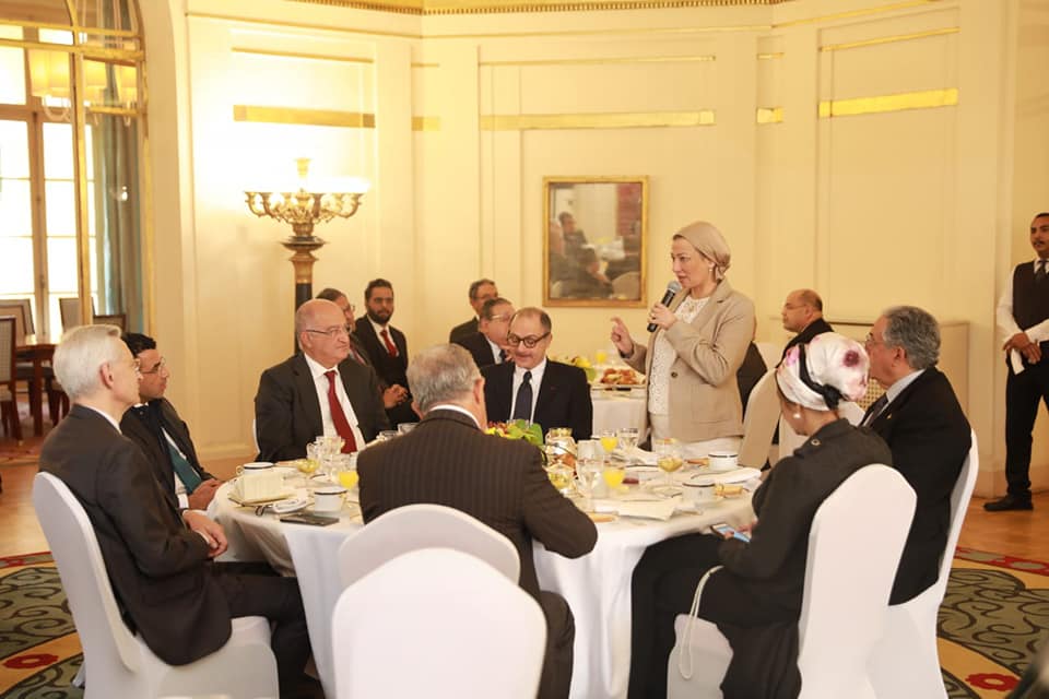 وزيرة البيئة