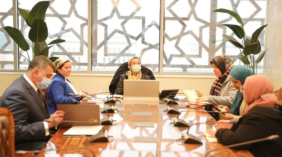 وزيرة البيئة