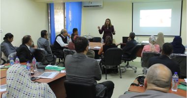 القوى العاملة تنظم ندوة للمساواة بين الجنسين