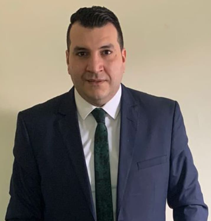 يونيفرسال للوساطة