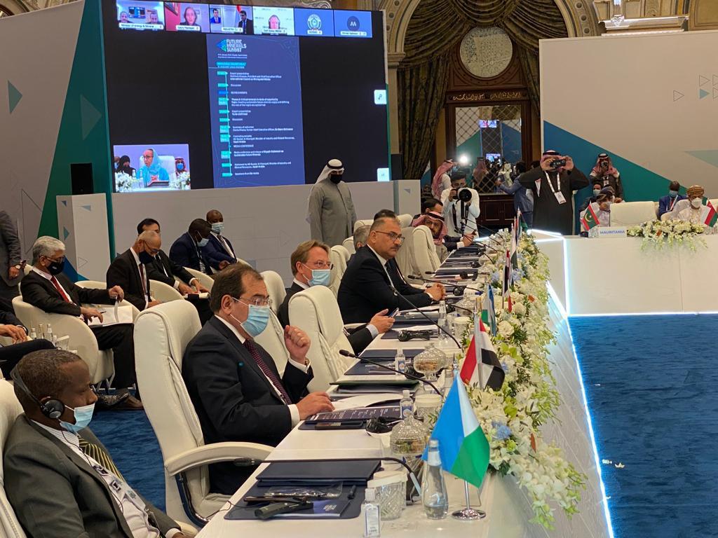 وزير البترول يدعو لمبادرة عربية للطاقة النظيفة في قمة المناخ المقبلة بشرم الشيخ