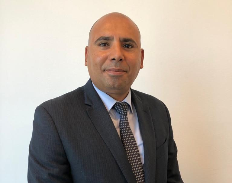 حاتم الهادى