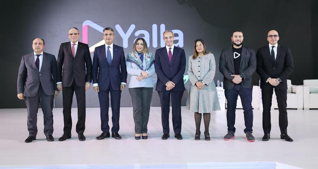 وزير الاتصالات