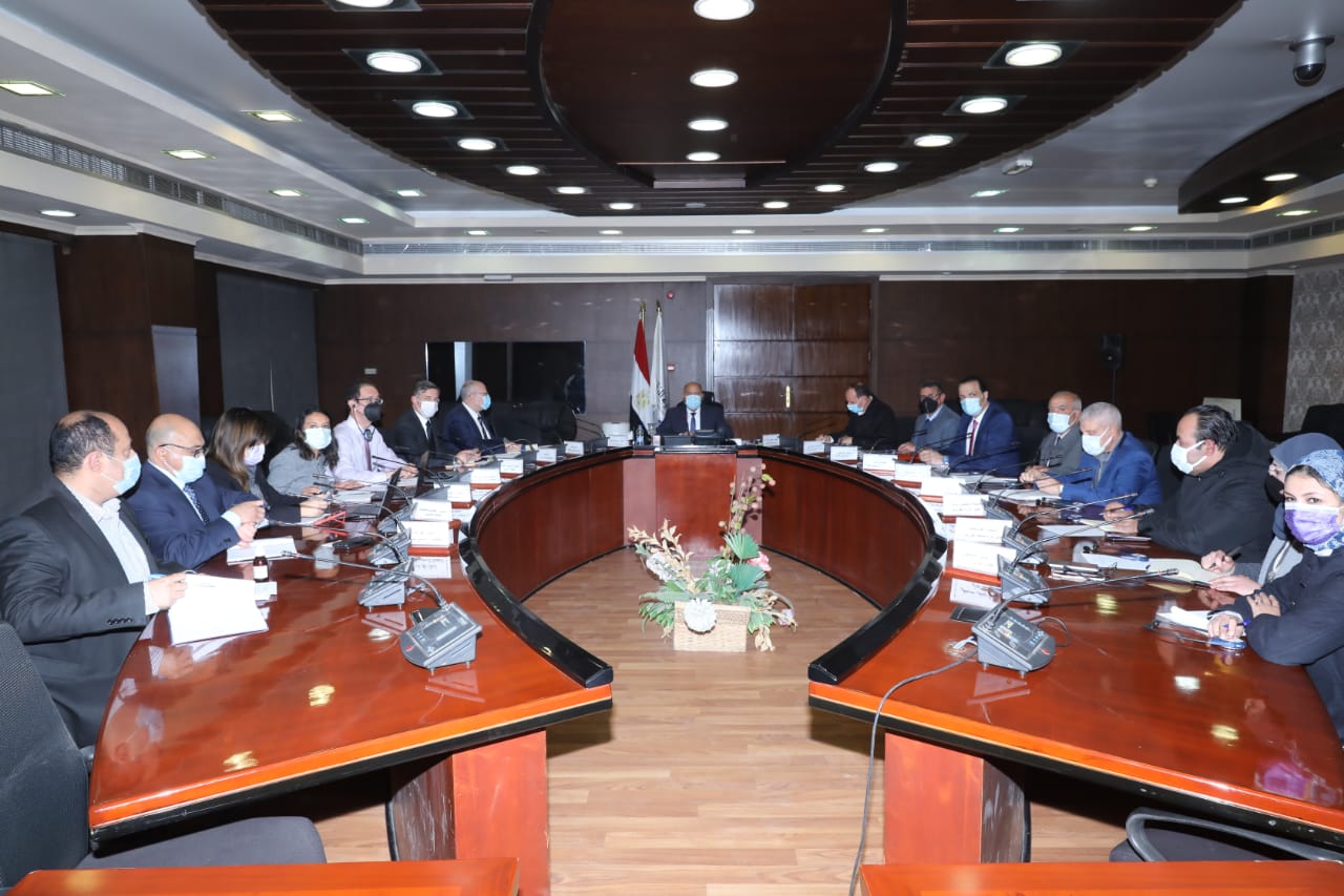 وزارة النقل تتفاوض مع البنك الدولى