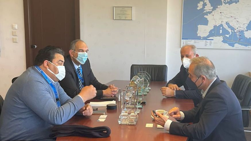 جانب من المحادثات