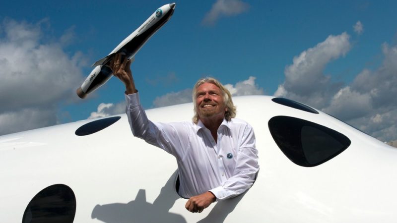 ريتشارد برانسون مؤسس فيرجين جالاكتيك