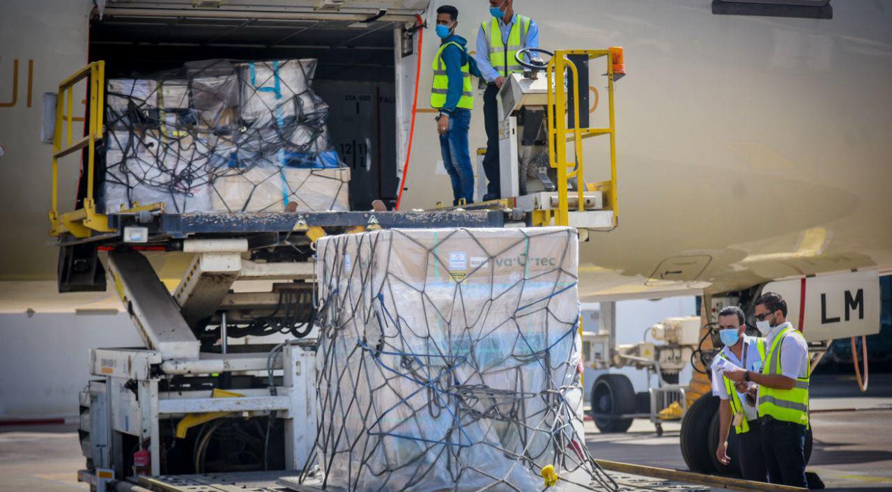 مصر تستقبل شحنة جديدة من لقاح فايزر