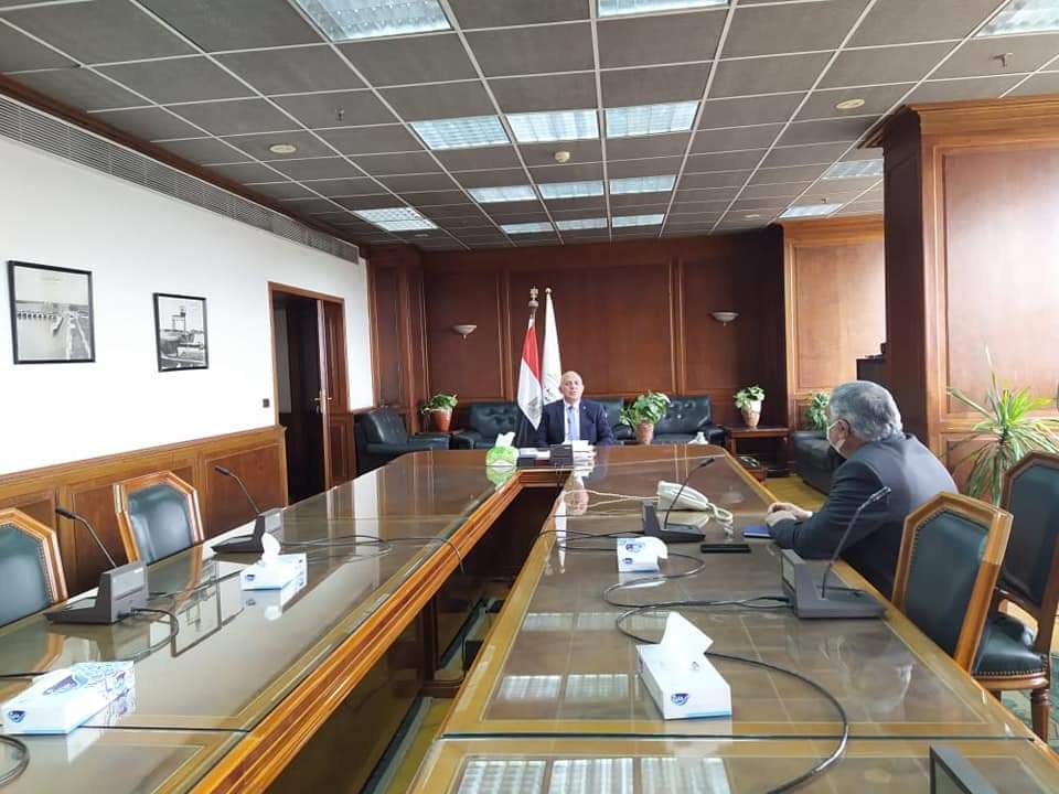 وزير الموارد المائية والرى