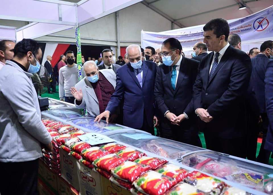 رئيس الوزراء يتفقد معرض «أهلا رمضان» بشارع الملك فيصل بالجيزة