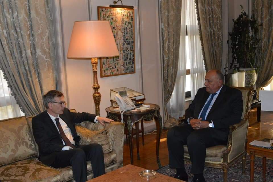 وزير الخارجية يستقبل ممثل السكرتير العام للأمم المتحدة للسودان