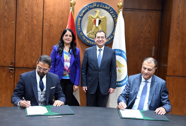 أبوقير للأسمدة توقع عقد مشروع للتحول الرقمي مع «SAP العالمية»