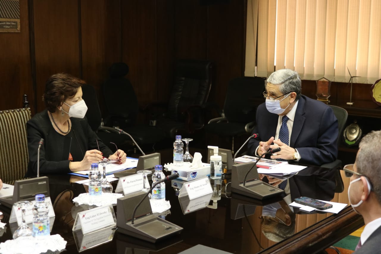 بنك الاستثمار الأوروبي يبدي استعداده لمساندة مصر في تنظيم مؤتمر COP 27