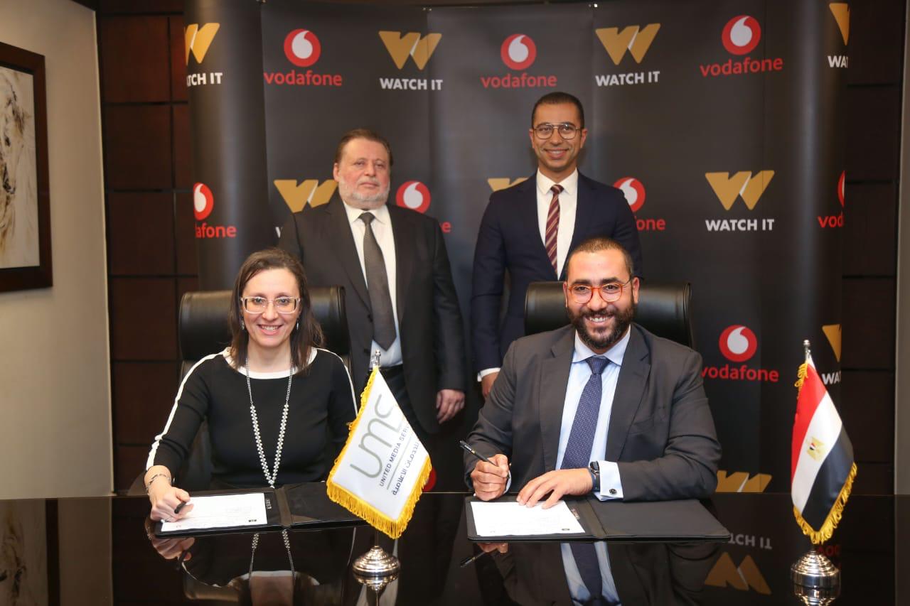 جانب من فعاليات التوقيع