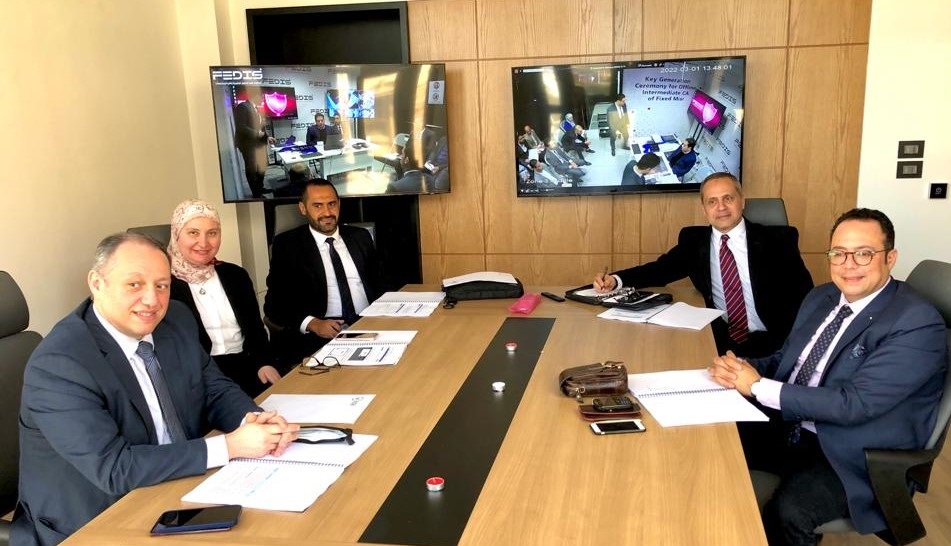 جانب من مراسم تسليم إذن التشغيل للشركة