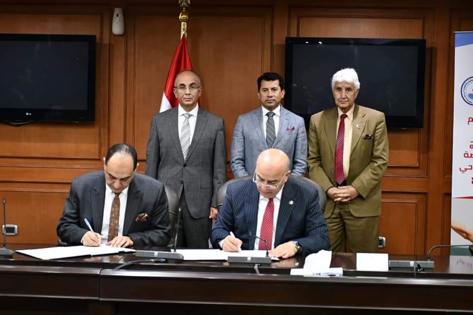 وزير الشباب يشهد توقيع بروتوكول تعاون مع كلية علوم ذوى الإعاقة