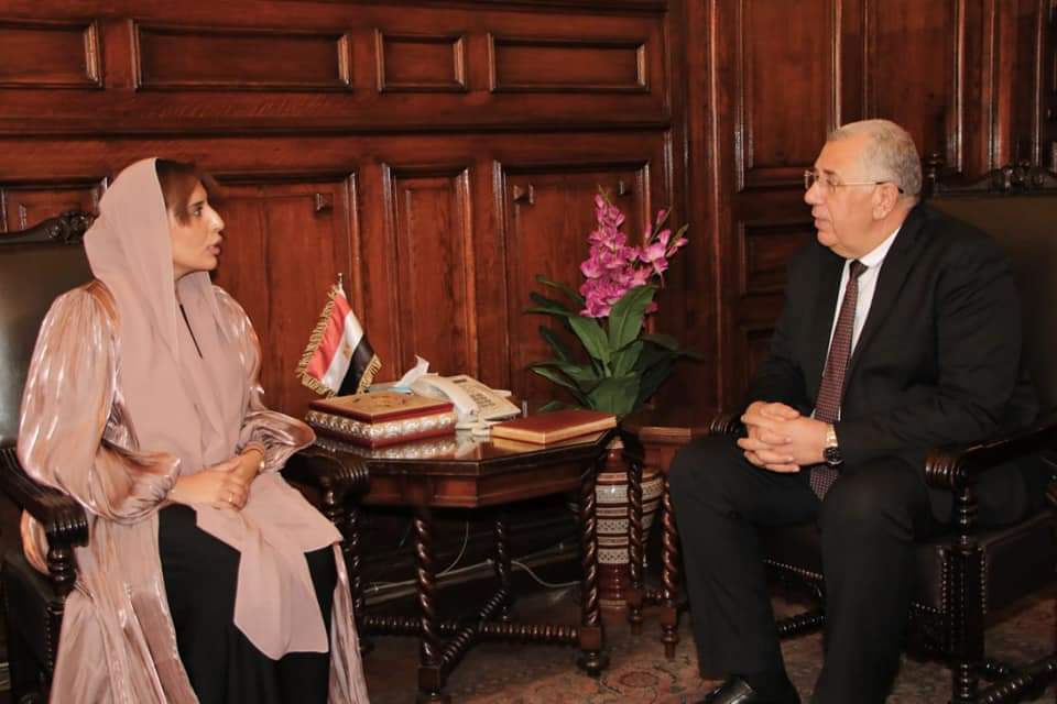 وزير الزراعة يبحث مع سفيرة الإمارات آفاق الاستثمار الزراعي بين البلدين