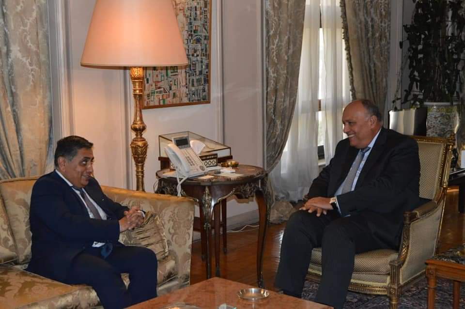 وزير الخارجية يستقبل وزير الدولة البريطاني لشئون شمال إفريقيا