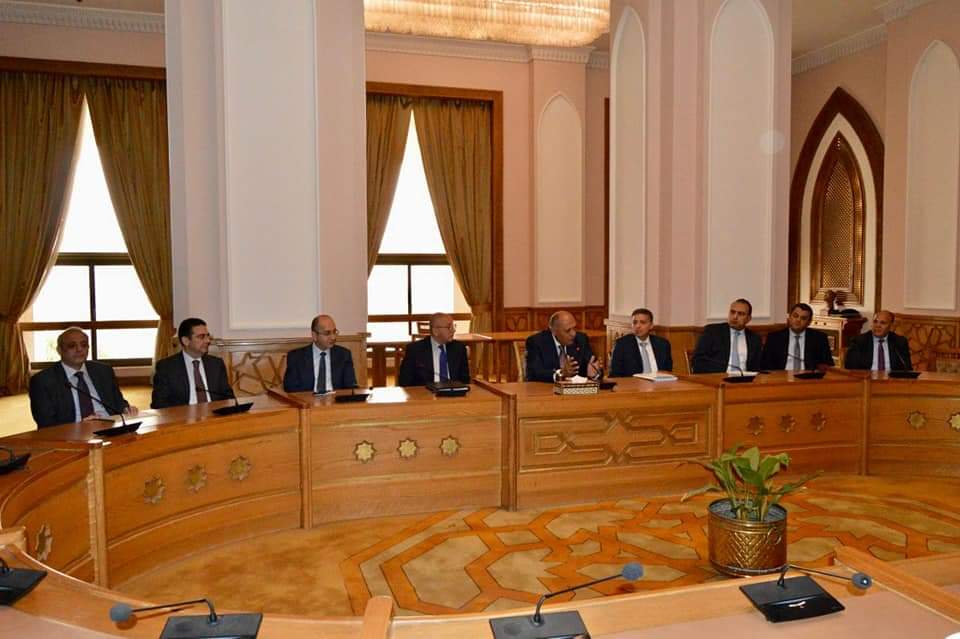 وزير الخارجية يلتقي أوائل المُلحقين المرشحين للعمل بالبعثات المصرية