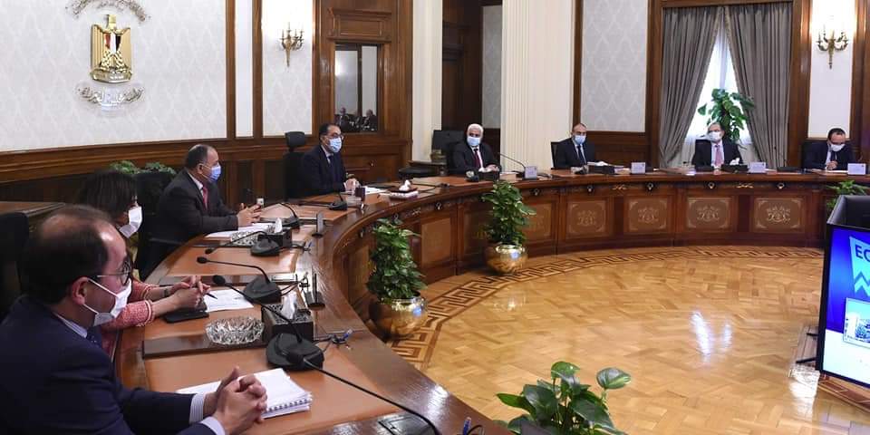 رئيس الوزراء يبحث زيادة مكون الاستثمار المؤسسي الحكومي في البورصة