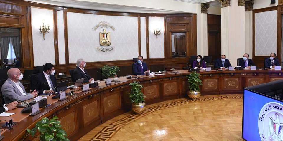 رئيس الوزراء يلتقى المعماري الأمريكي العالمي «أدريان سميث»
