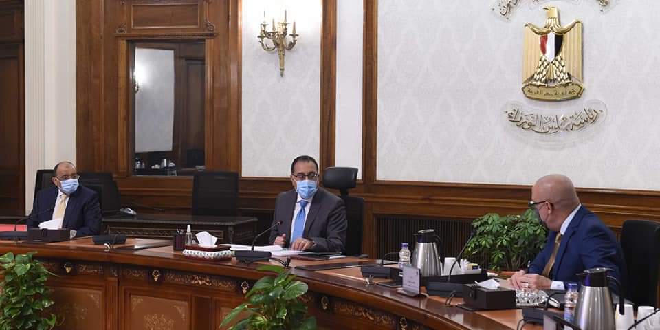رئيس الوزراء يتابع تقنين أوضاع اليد على الأراضي والتصالح بمخالفات البناء