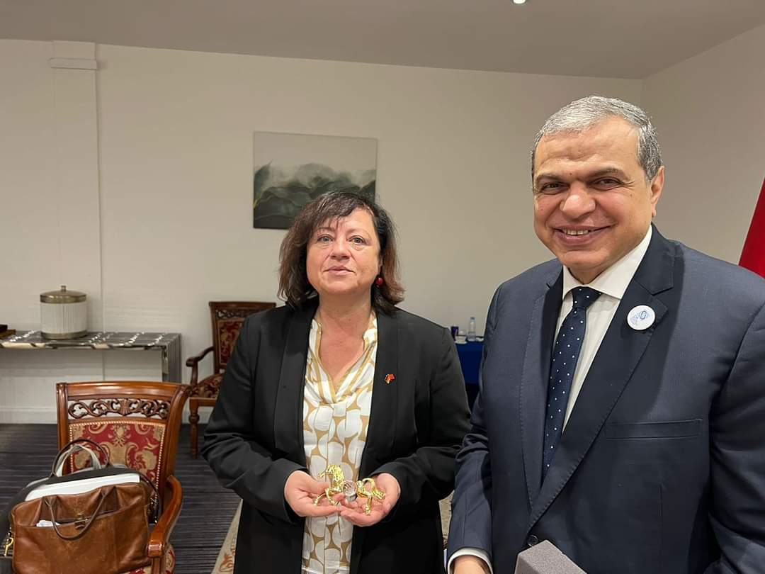 وزير القوى العاملة